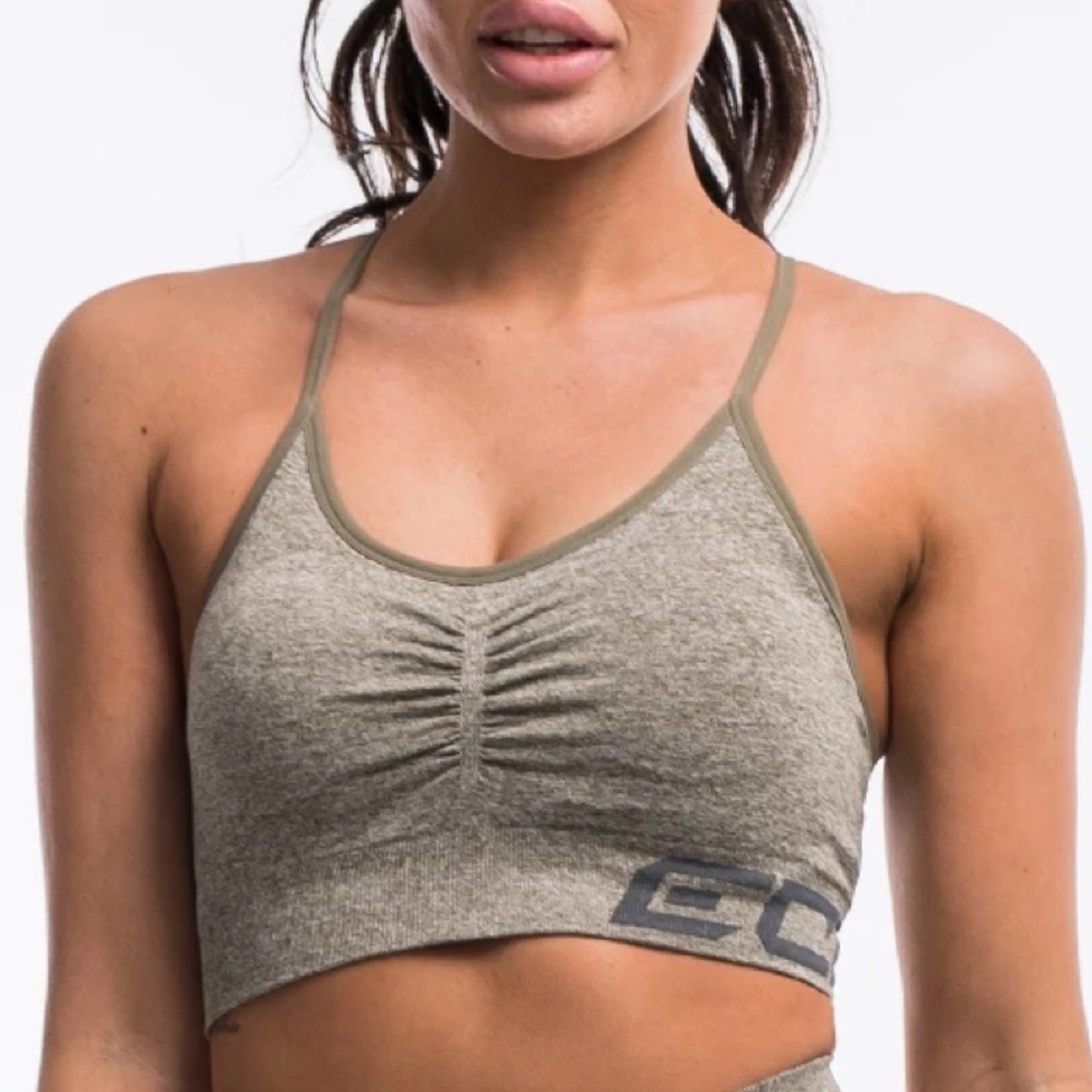 Echt arise scrunch sports bra